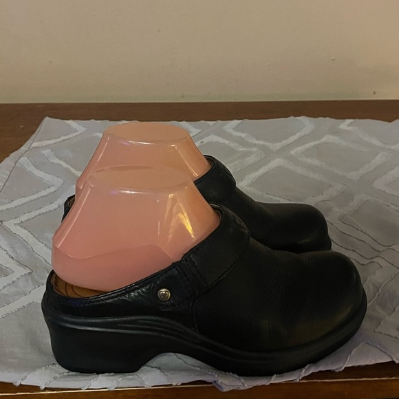 Ariat Santa CruzMule Shoes Sz 6B - Picture 2 of 10